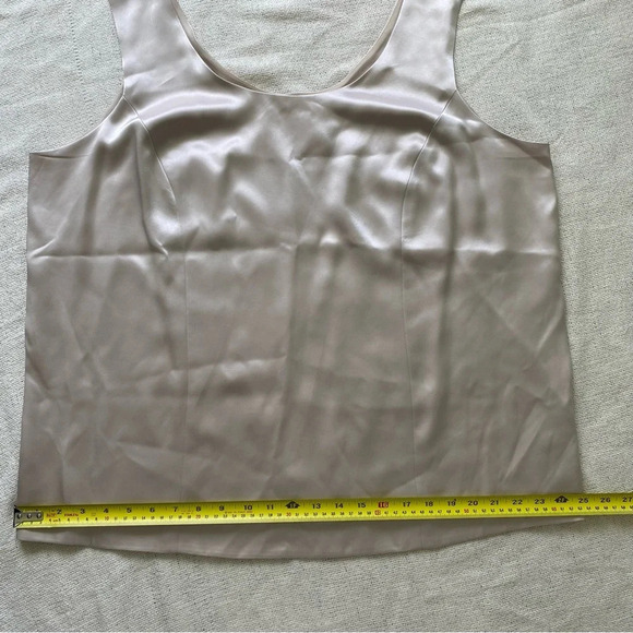 Gorgeous Silk-look  Champagne Scoop Neck Tank Top Size 20 XXL - Picture 12 of 12